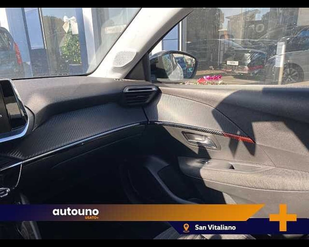 Peugeot 208 usata a Napoli (12)