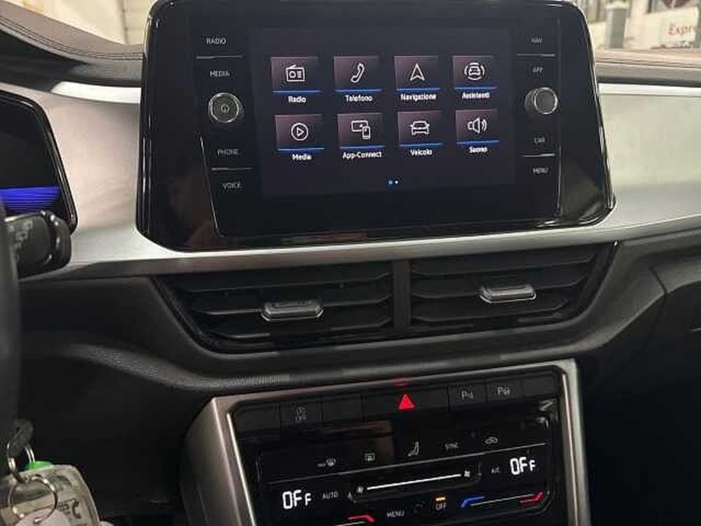 Volkswagen T-Roc usata a Napoli (18)