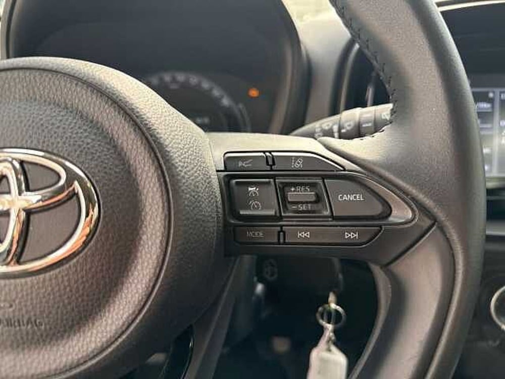 Toyota Aygo X usata a Napoli (17)