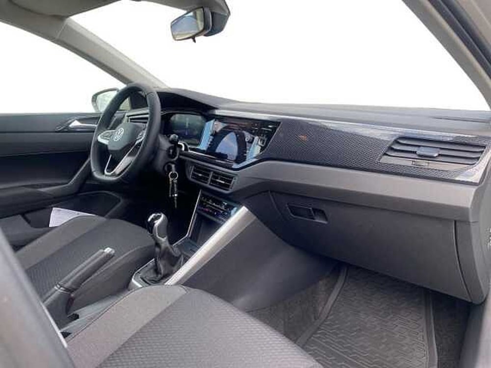 Volkswagen Polo nuova a Napoli (13)