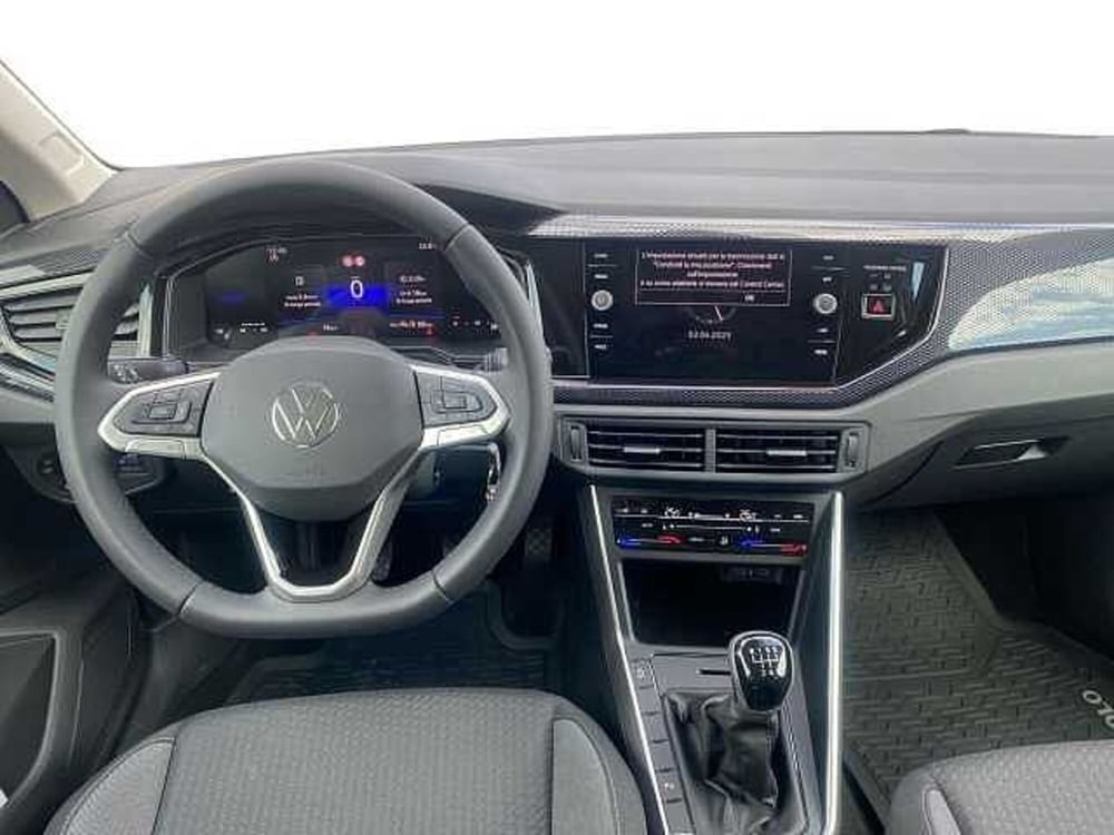 Volkswagen Polo nuova a Napoli (15)