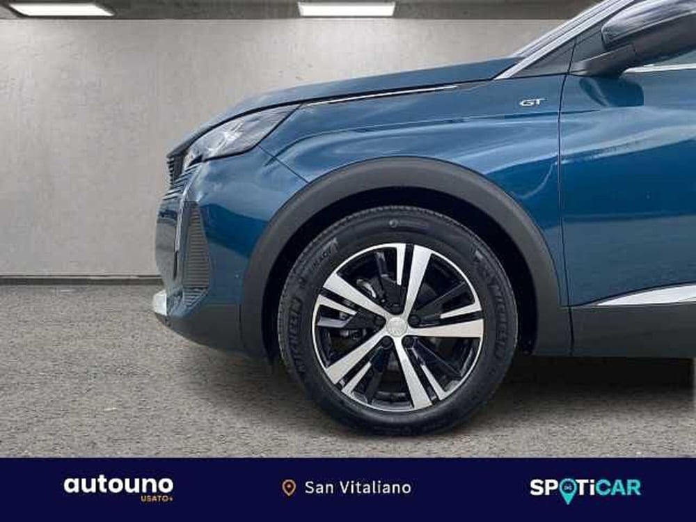 Peugeot 5008 usata a Napoli (10)