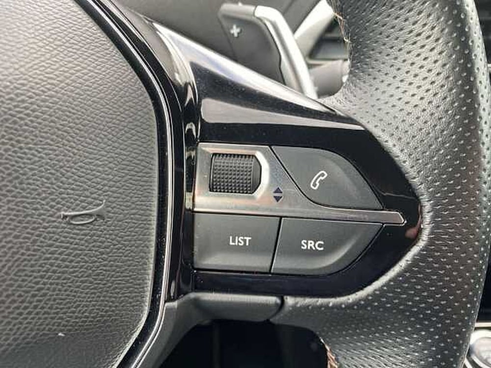 Peugeot 5008 usata a Napoli (17)