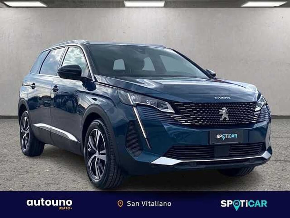Peugeot 5008 usata a Napoli (2)