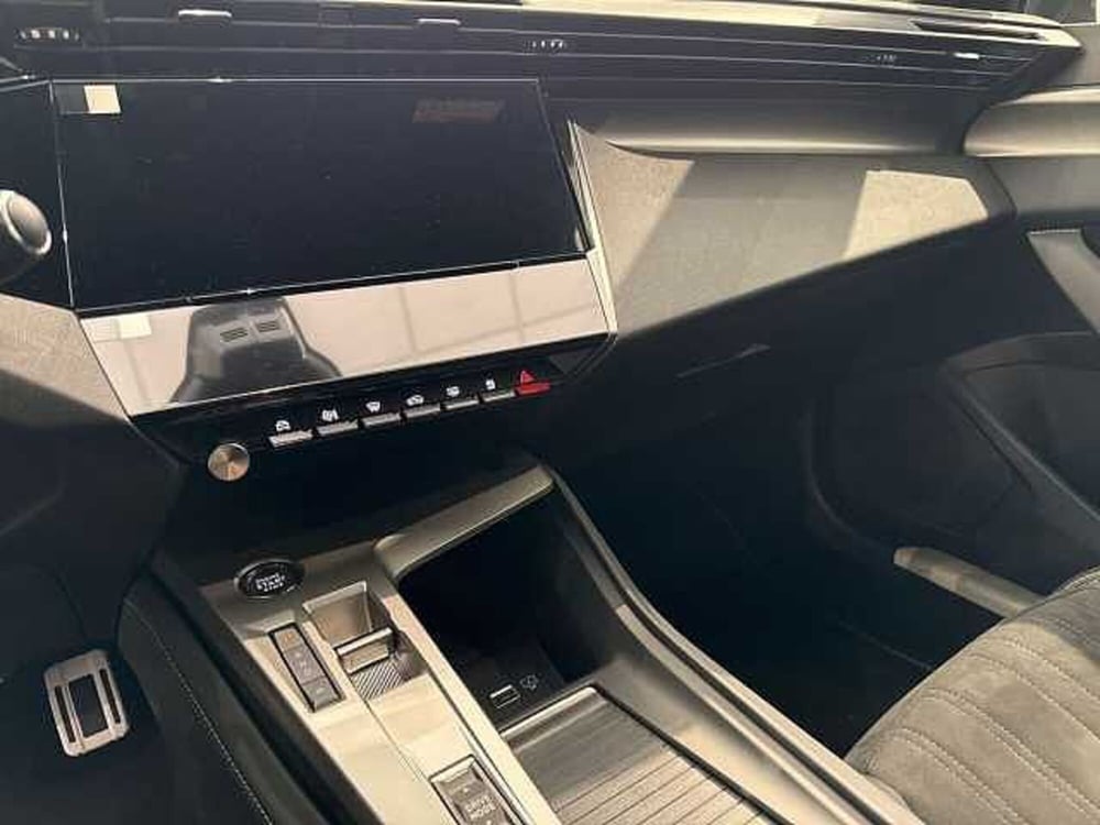 Peugeot 408 usata a Napoli (18)