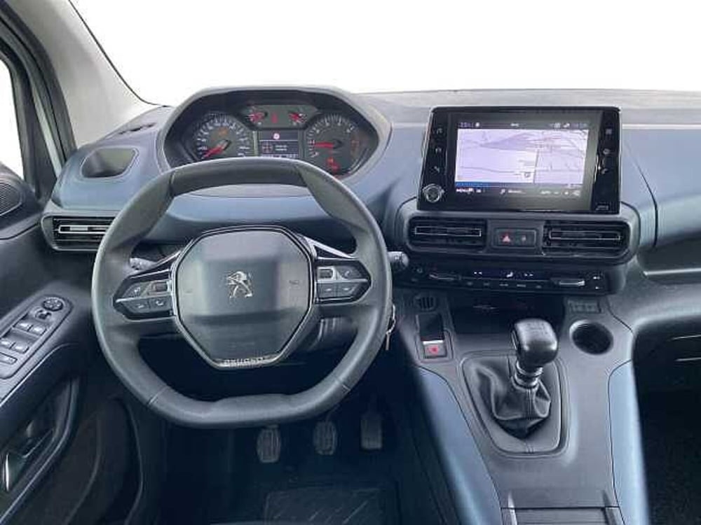 Peugeot Rifter usata a Napoli (15)