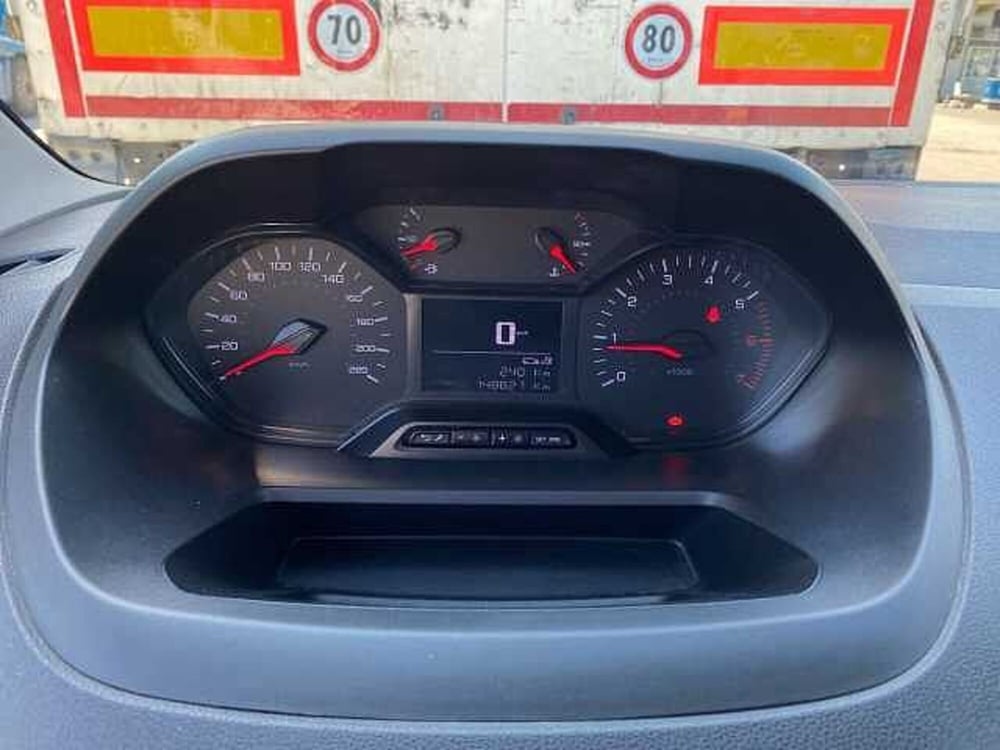 Peugeot Partner Furgone usata a Napoli (11)