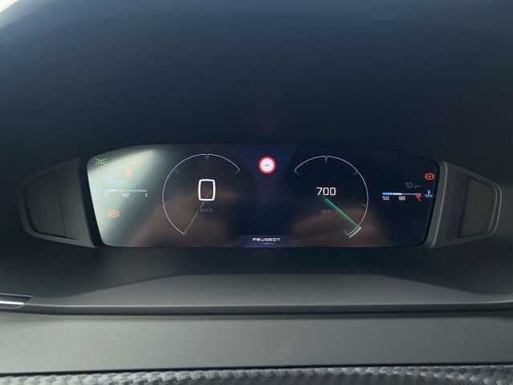 Peugeot 2008 nuova a Napoli (11)