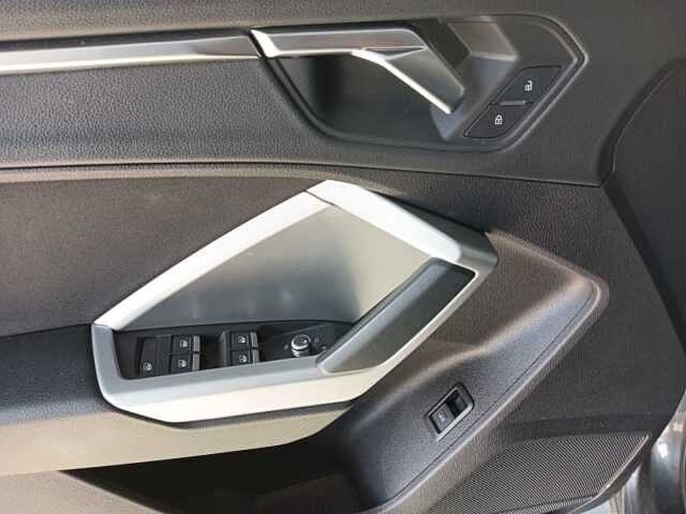 Audi Q3 Sportback usata a Lucca (13)