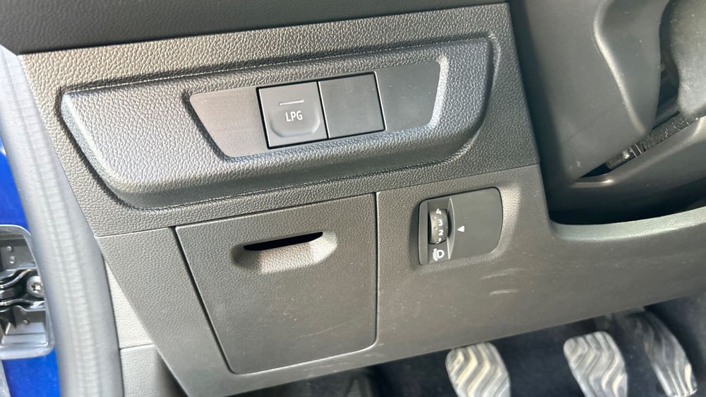Dacia Sandero usata a Parma (19)