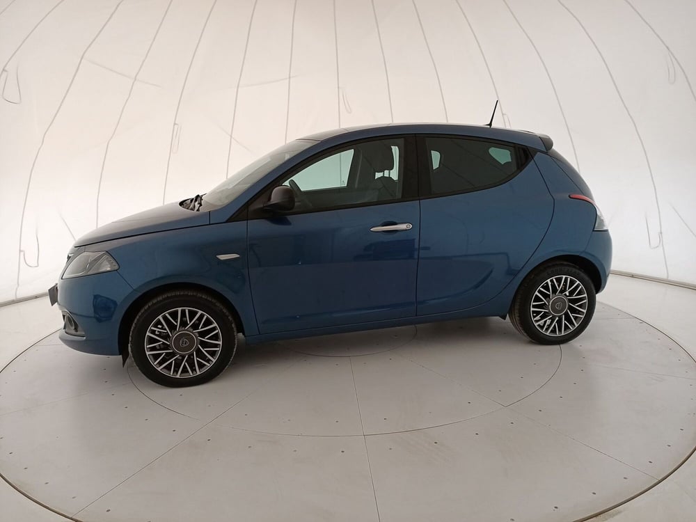 Lancia Ypsilon usata a Bari (2)