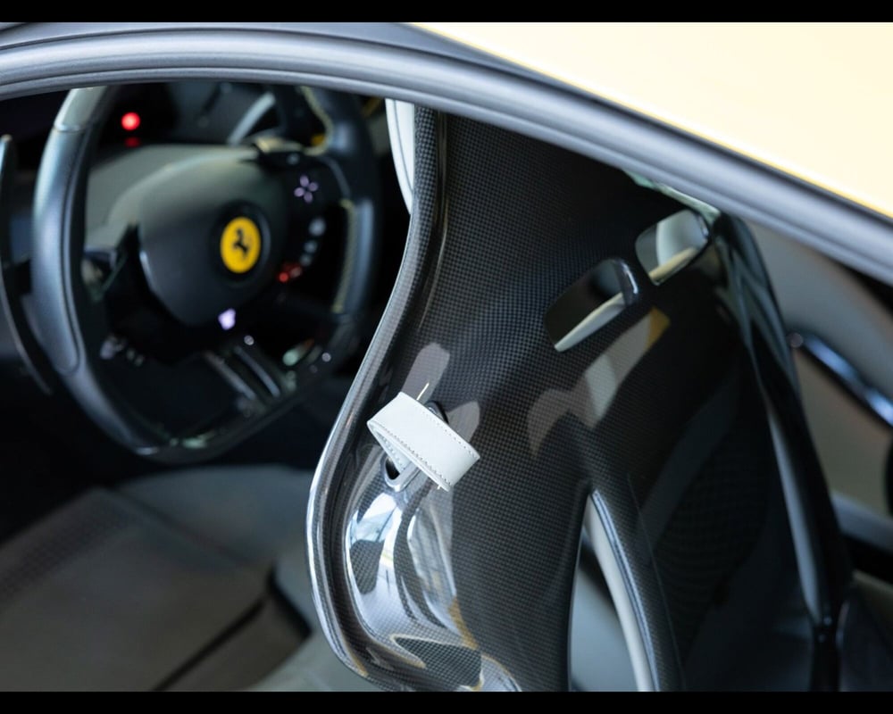 Ferrari 296 Coupé usata a Padova (15)