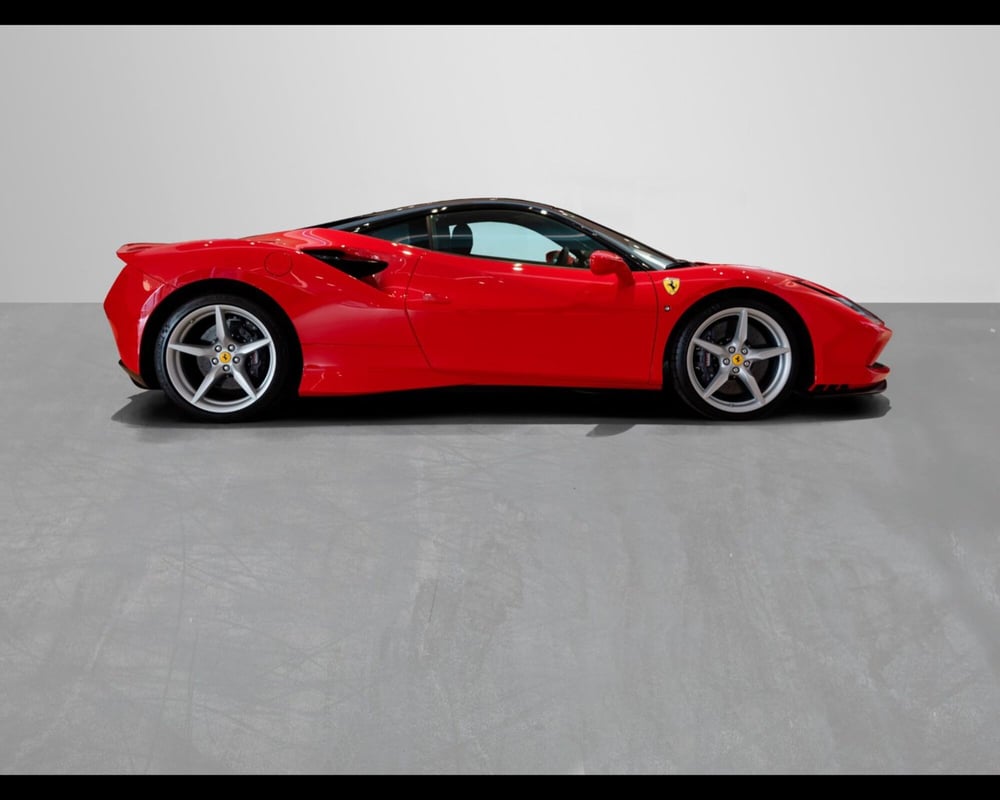 Ferrari F8 Coupé usata a Bologna (11)