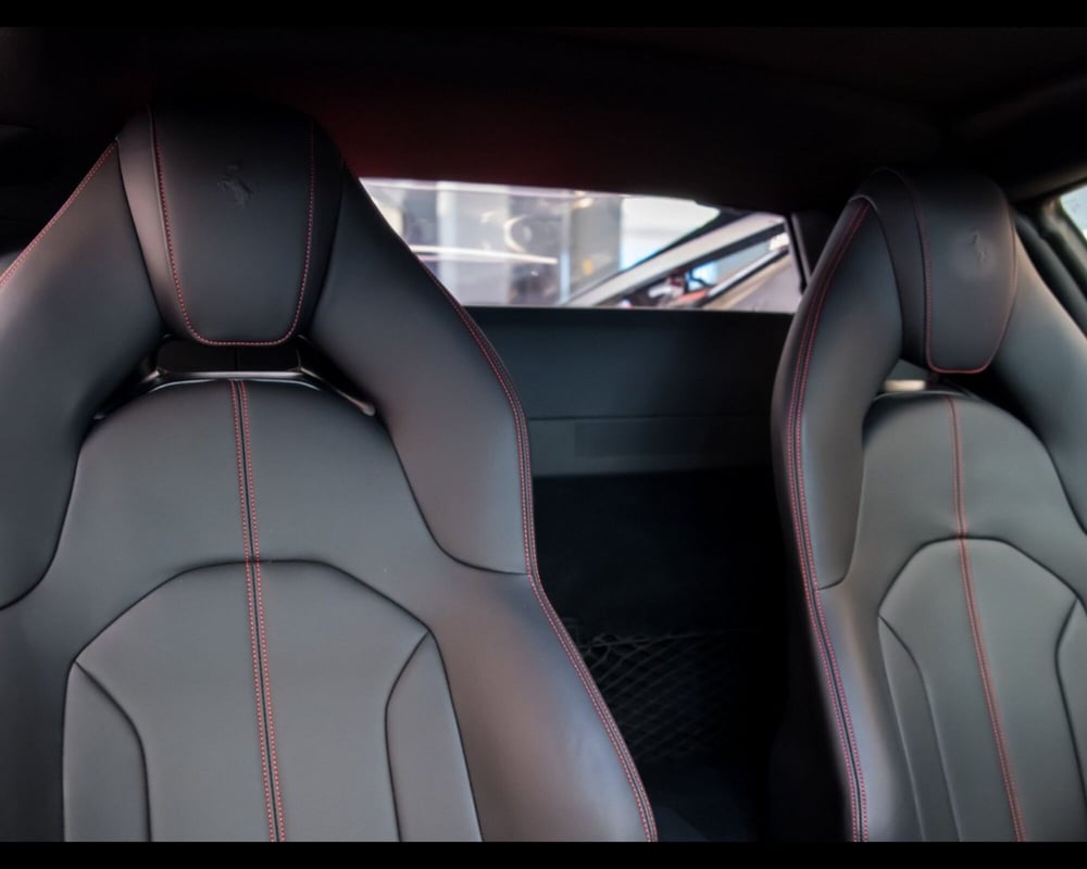 Ferrari F8 Coupé usata a Bologna (6)