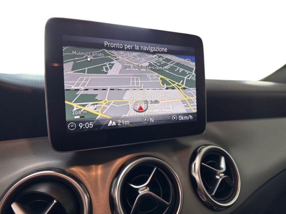 Mercedes-Benz GLA SUV usata a Rimini (15)