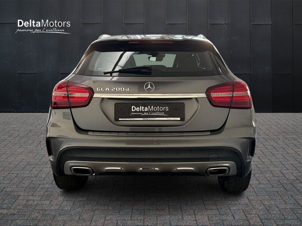 Mercedes-Benz GLA SUV usata a Rimini (6)