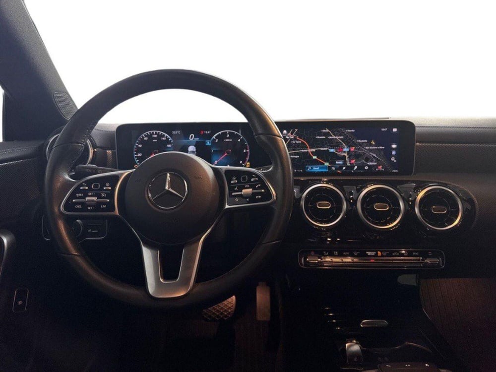 Mercedes-Benz CLA Shooting Brake usata a Rimini (11)