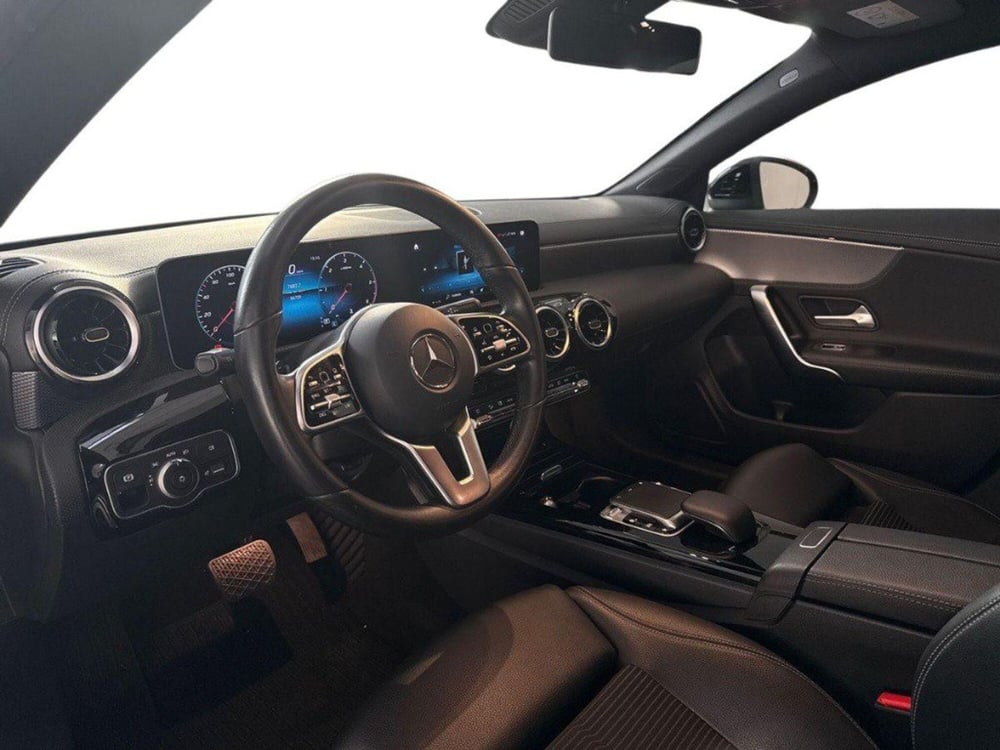 Mercedes-Benz CLA Shooting Brake usata a Rimini (16)