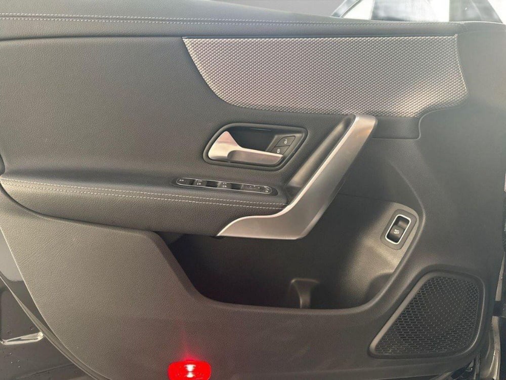 Mercedes-Benz CLA Shooting Brake usata a Rimini (17)