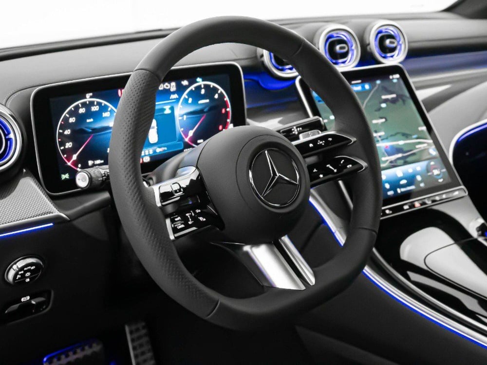 Mercedes-Benz GLC SUV nuova a Macerata (15)