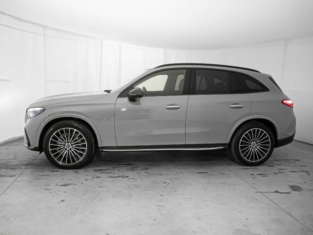 Mercedes-Benz GLC SUV nuova a Macerata (6)