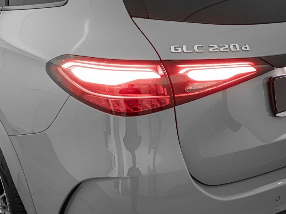 Mercedes-Benz GLC SUV nuova a Macerata (7)