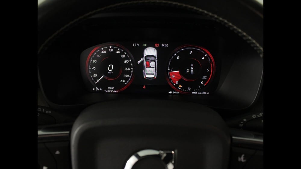 Volvo XC40 usata a Palermo (11)