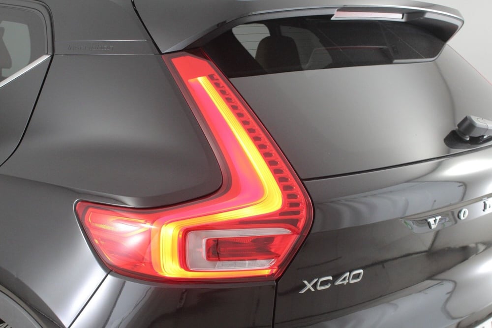 Volvo XC40 usata a Palermo (13)