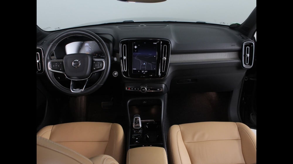 Volvo XC40 usata a Palermo (5)