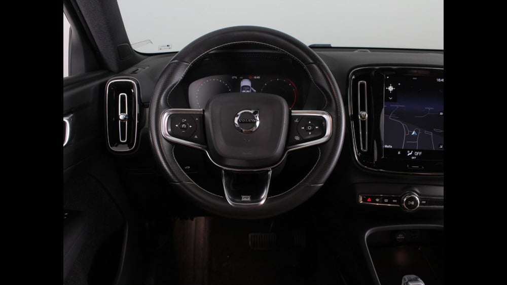 Volvo XC40 usata a Palermo (6)