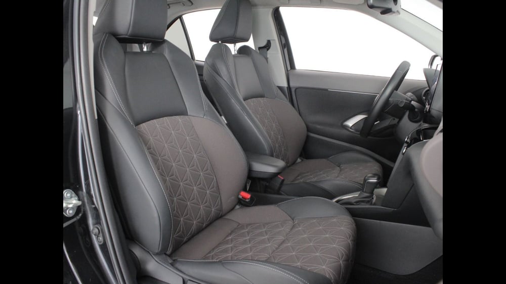 Toyota Yaris Cross usata a Palermo (7)