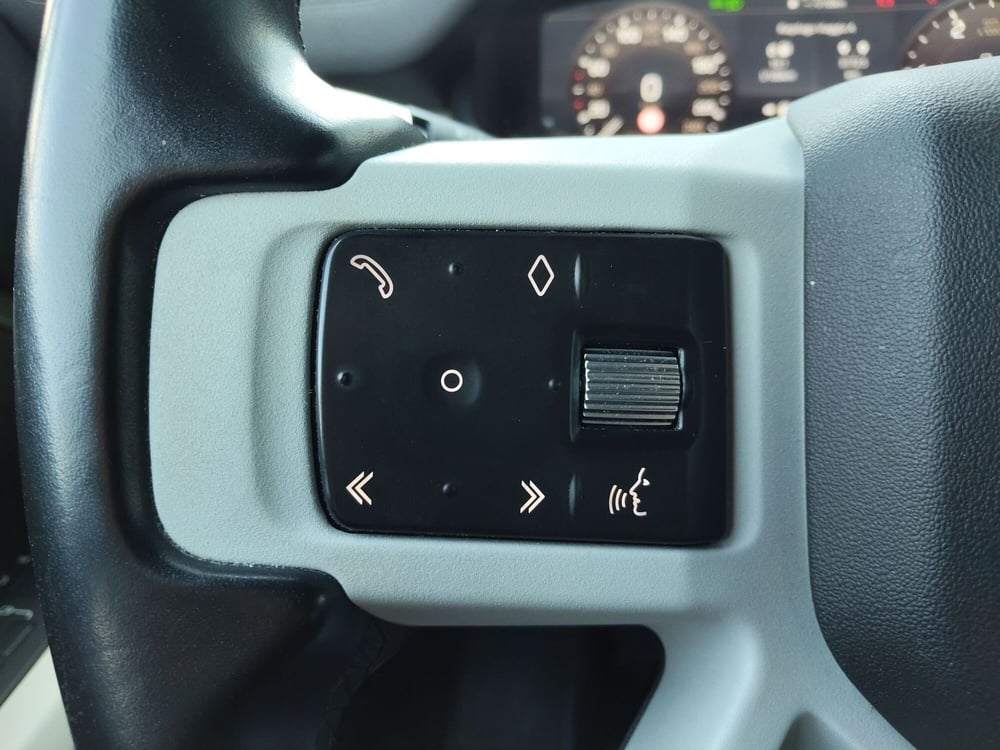 Land Rover Defender usata a Modena (16)