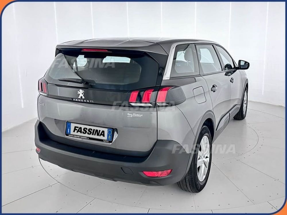 Peugeot 5008 usata a Milano (6)