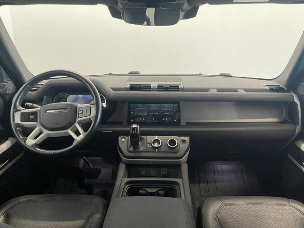 Land Rover Defender usata a Venezia (9)