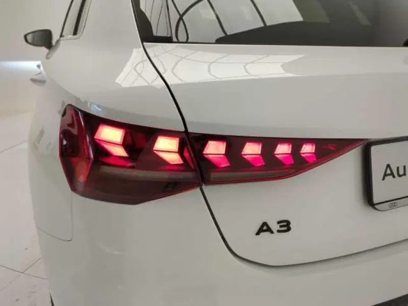 Audi A3 Sportback nuova a Avellino (12)
