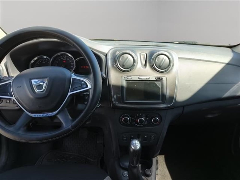 Dacia Sandero usata a Macerata (11)