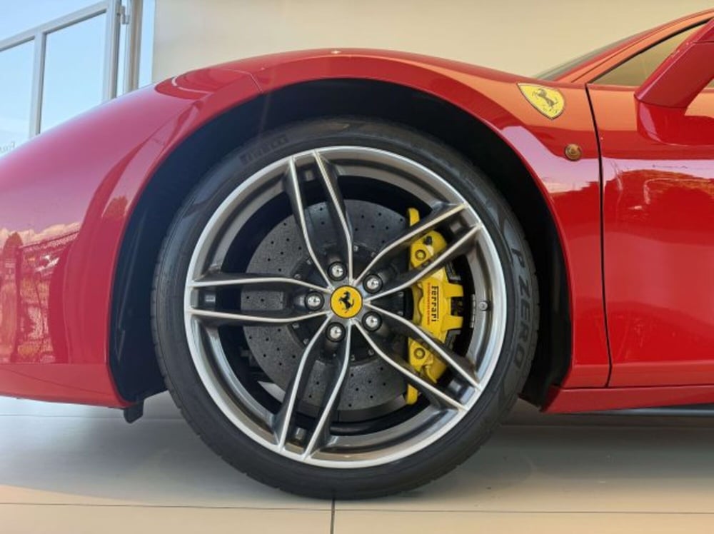 Ferrari 488 Coupé usata a Torino (5)
