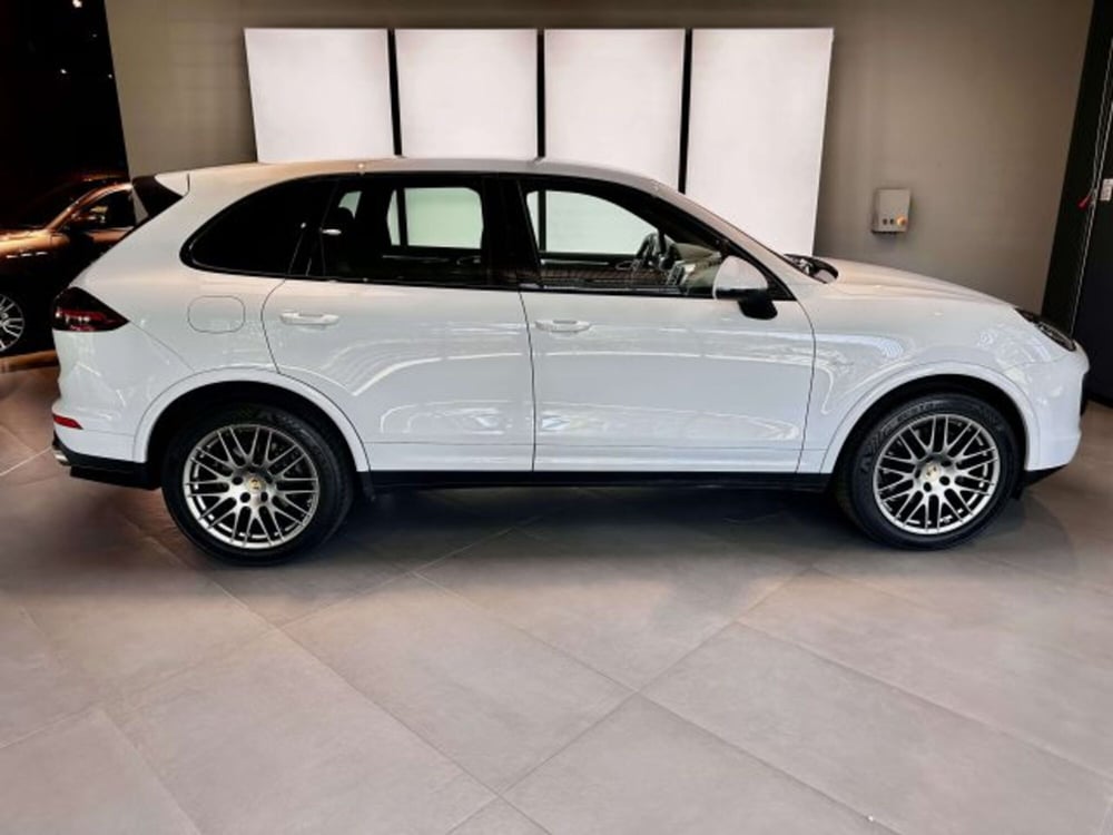 Porsche Cayenne usata a Torino (4)