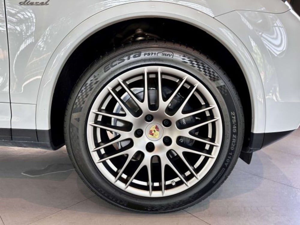 Porsche Cayenne usata a Torino (5)