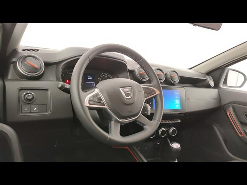 Dacia Duster usata a Milano (8)