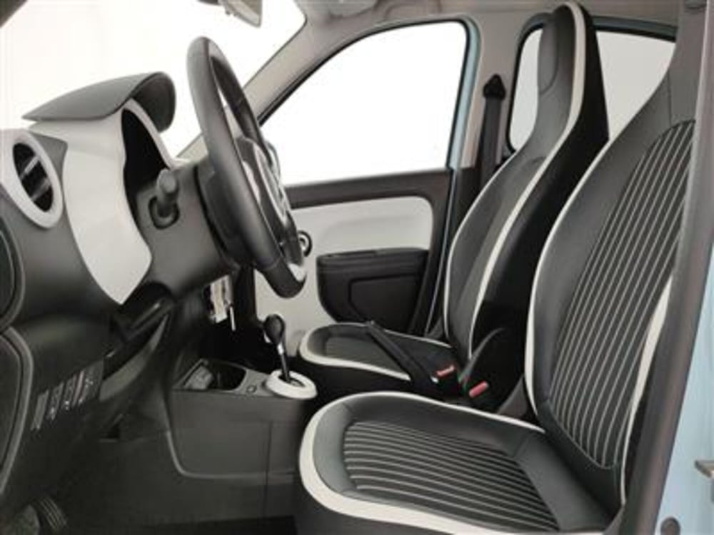 Renault Twingo usata a Bari (14)