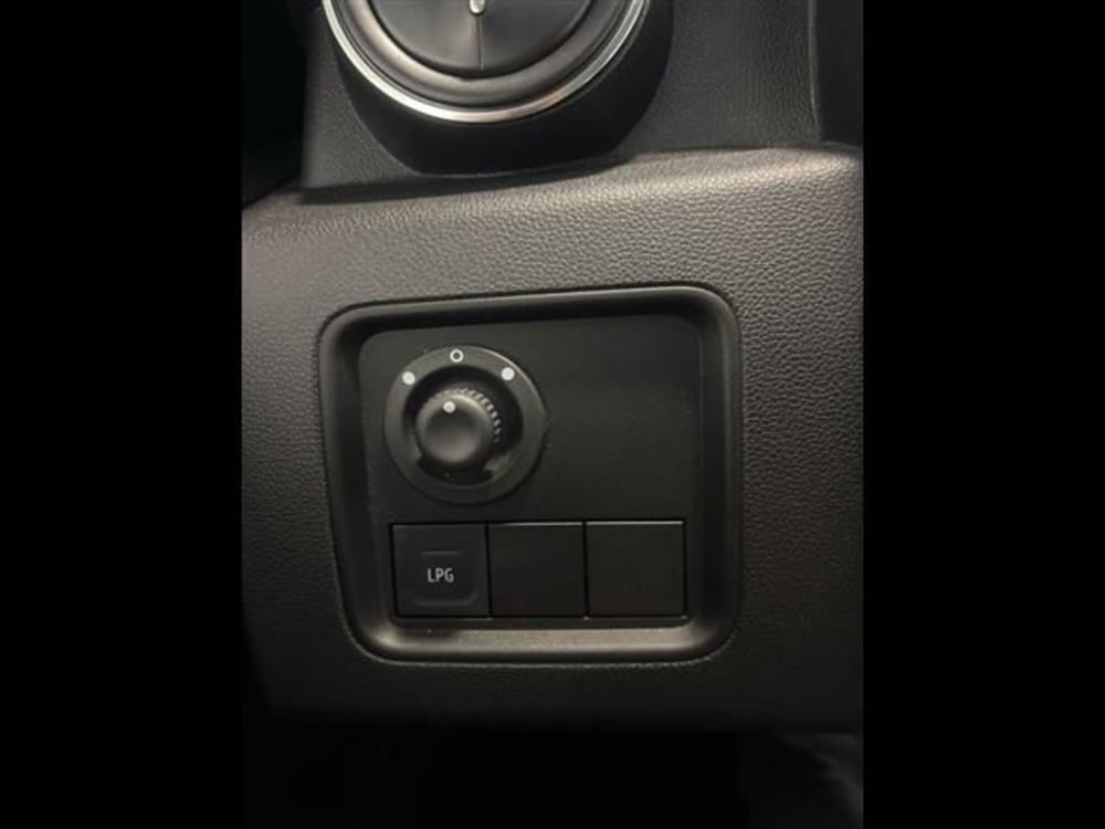 Dacia Duster usata a Siena (6)