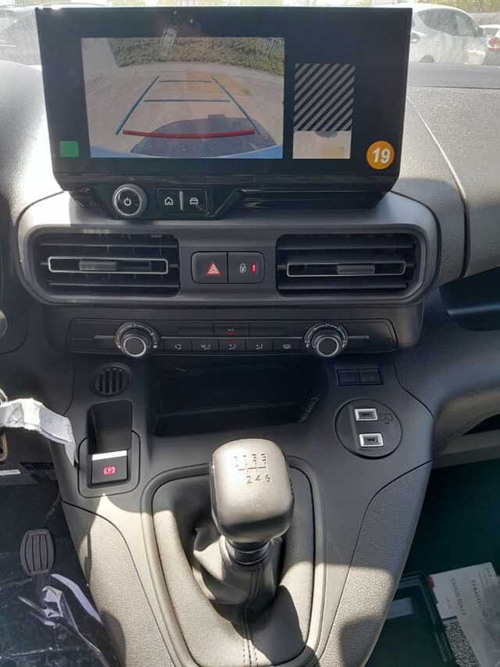 Citroen Berlingo nuova a Lecce (15)
