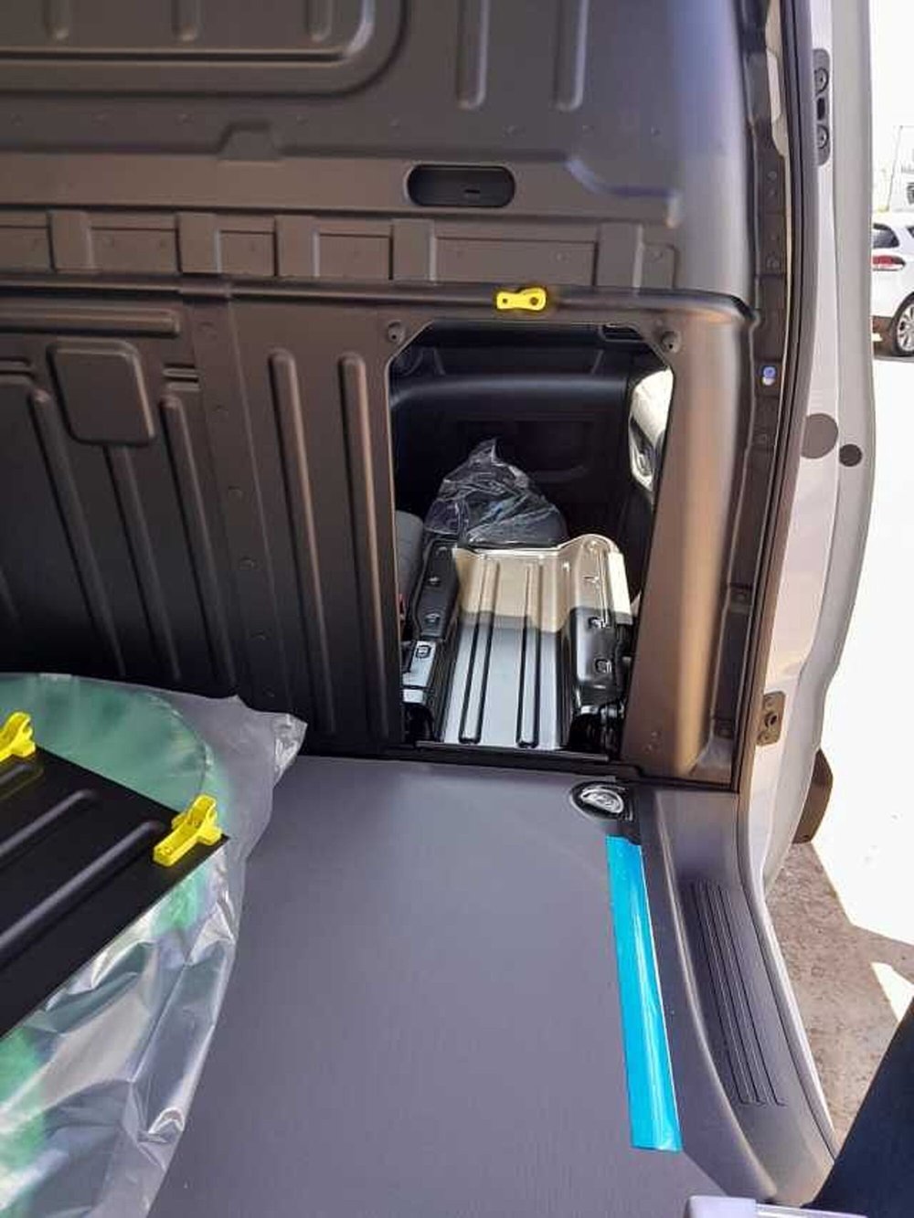 Citroen Berlingo nuova a Lecce (19)