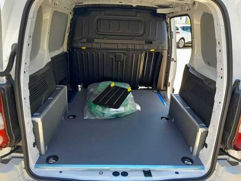 Citroen Berlingo nuova a Lecce (20)