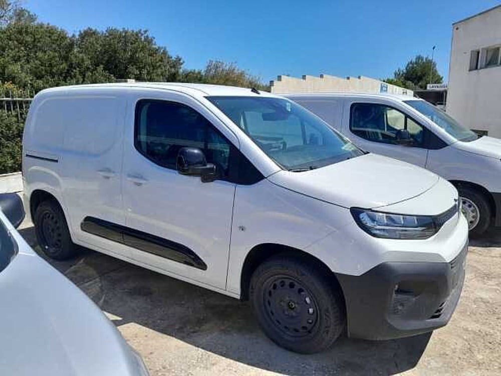 Citroen Berlingo nuova a Lecce (4)