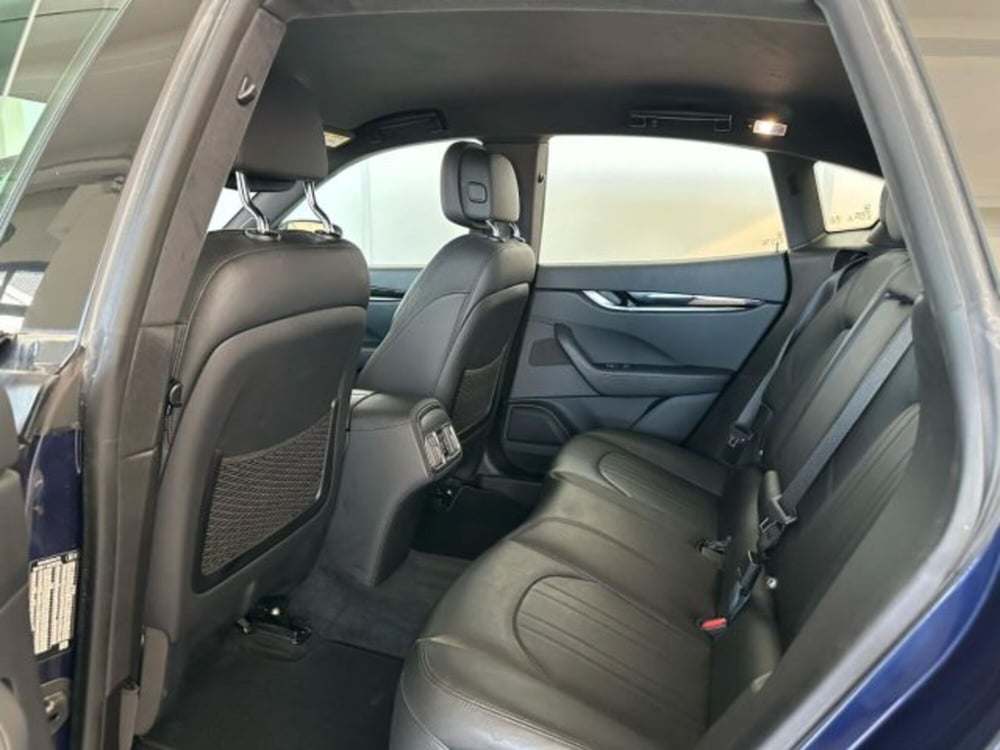 Maserati Levante usata a Modena (3)