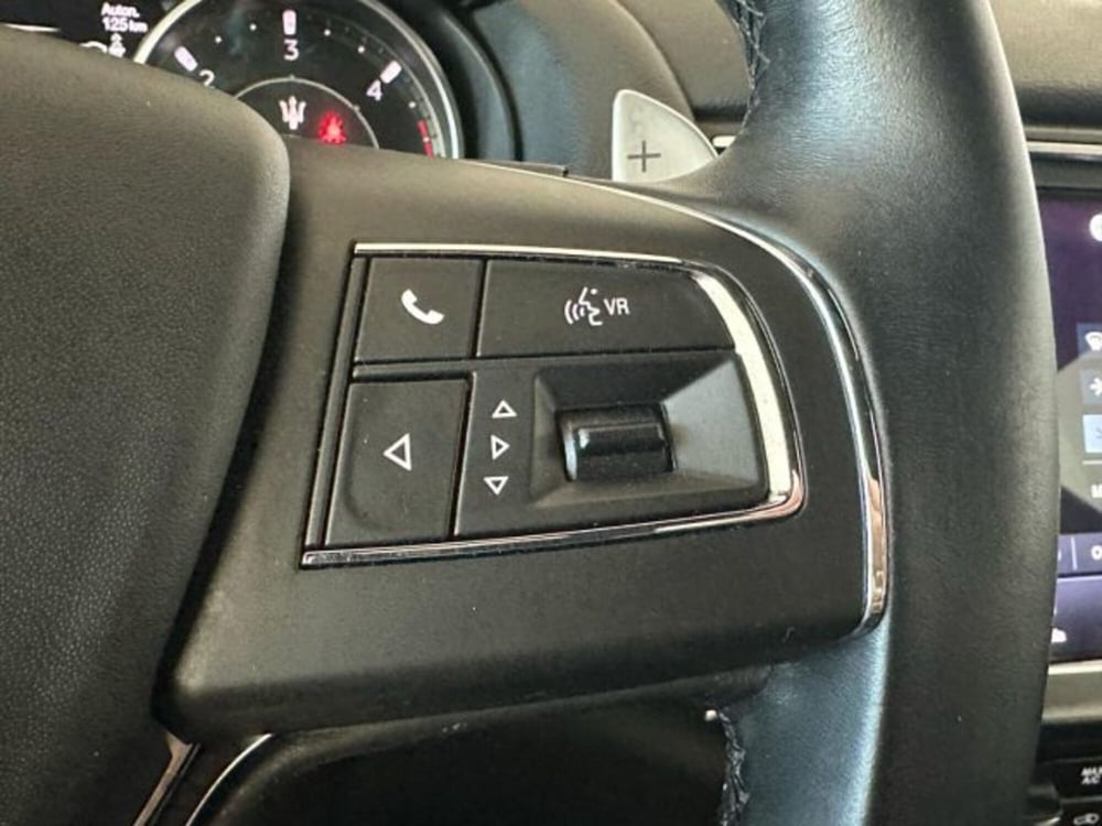 Maserati Levante usata a Modena (9)
