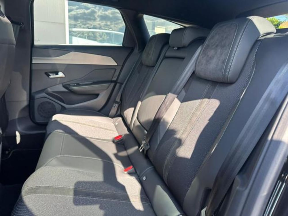 Peugeot 308 SW nuova a Salerno (12)