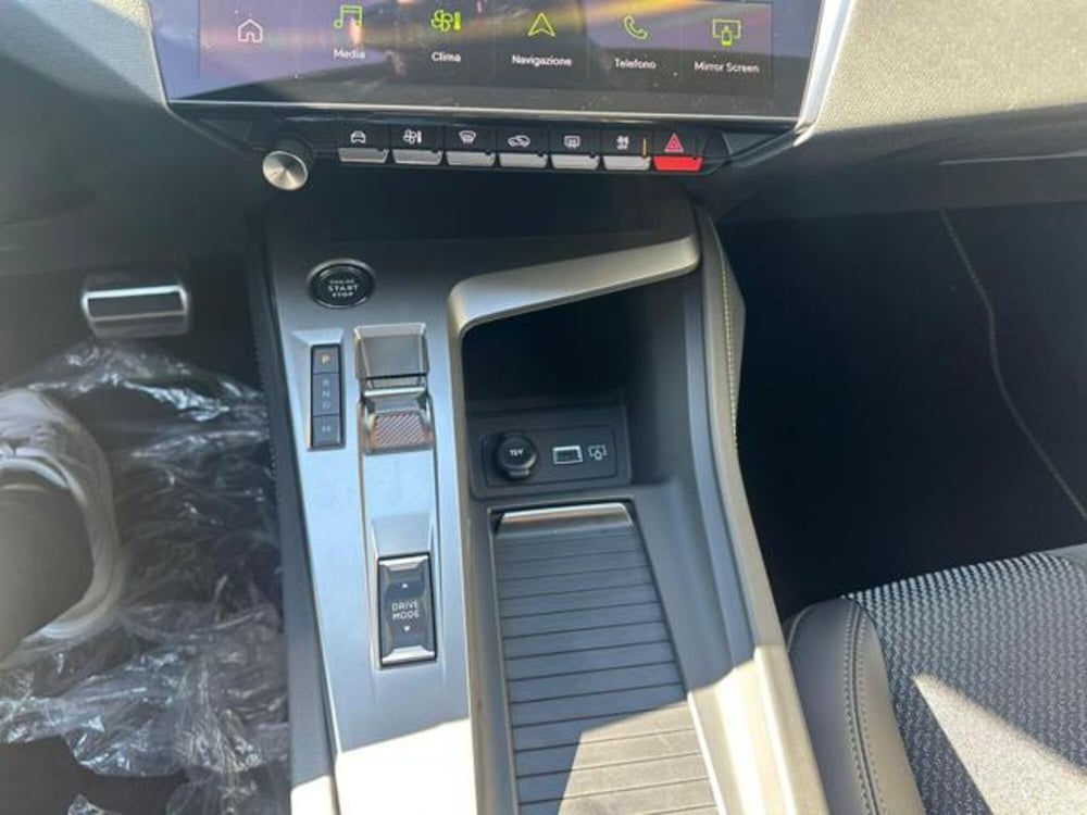 Peugeot 308 SW nuova a Salerno (17)